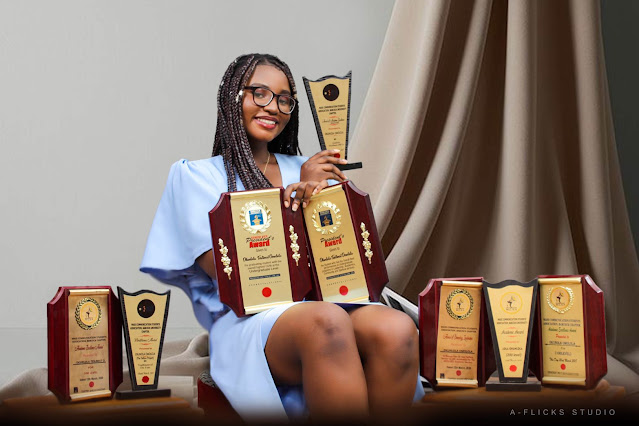 Meet Omolola Okunlola who won 8 awards and also best graduating Student in Babcock University (Photos)
