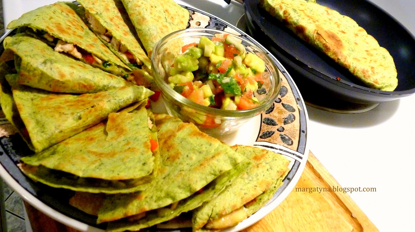 Eclectic Cuisine: Кесадия с пиле и чушка (Кейседия)