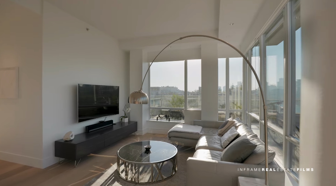 50 Interior Design Photos vs. 1633 Ontario St #1001, Vancouver, BC Luxury Penthouse Tour