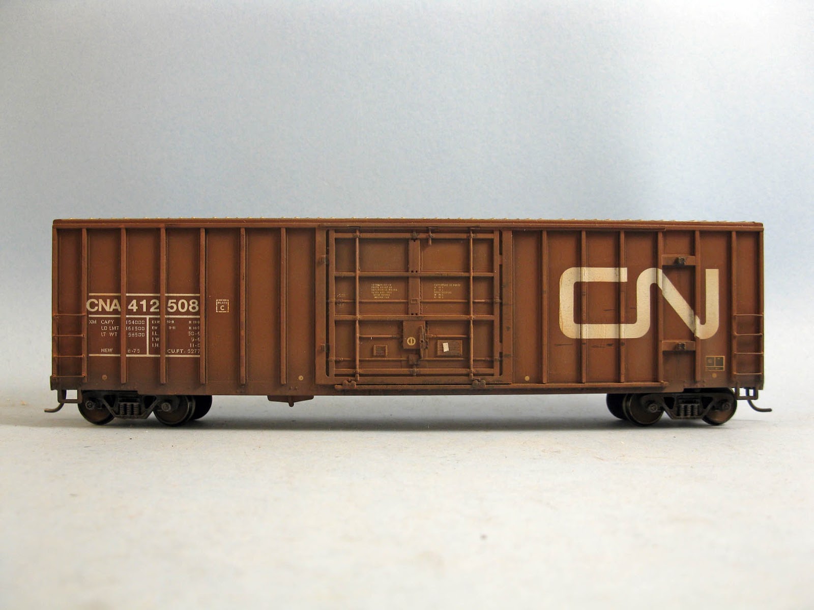 Hedley Junction: Weathering a 50ft Boxcar Fleet