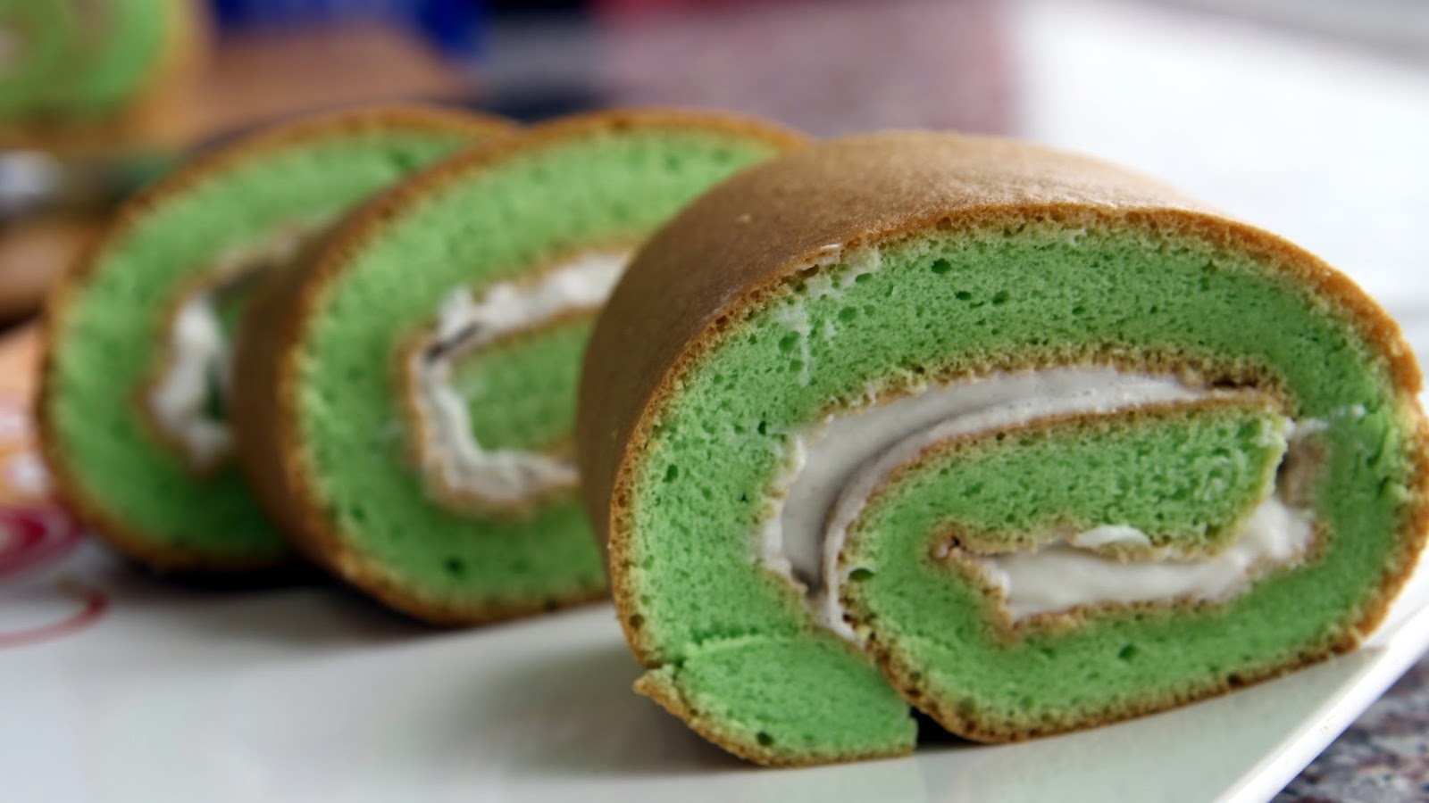 Resepi Kek Gulung Swiss Pandan Berkrim Resepi Malaya Turun