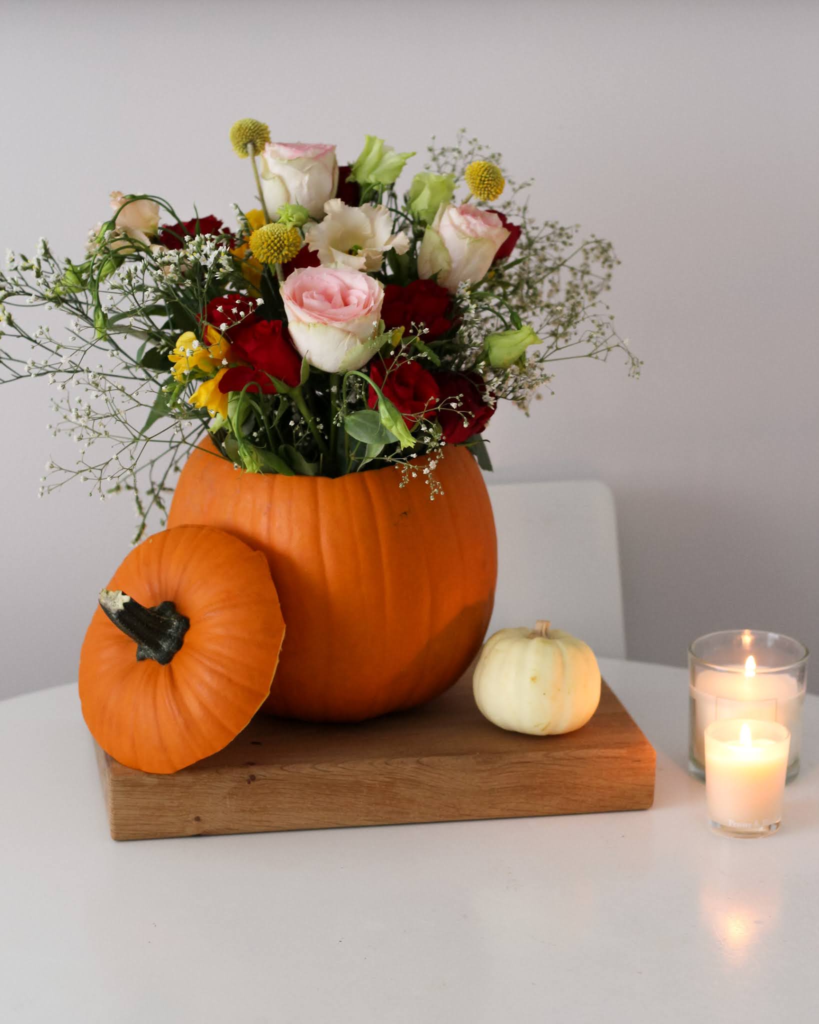 floral pumpkin arrangement