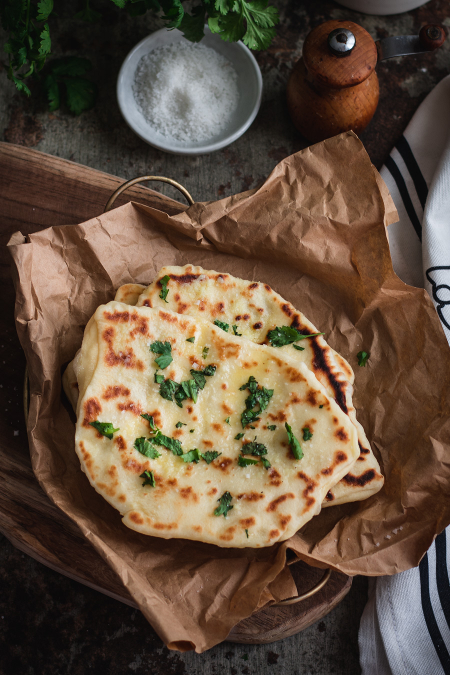 Naans au fromage Recettes de cuisine, Recette naan, Aliments verts