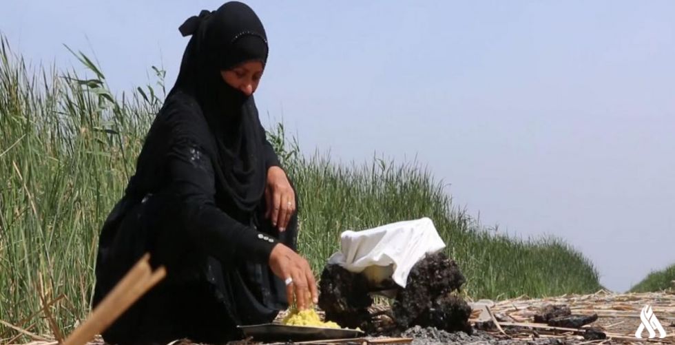 "الخرّيط" حلوى السومريين مازال الطلب عليه رغم ارتفاع أسعاره ! "الخرّيط" حلوى السومريين مازال الطلب عليه رغم ارتفاع أسعاره !