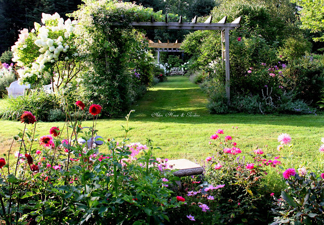 Aiken House & Gardens: Memory Garden