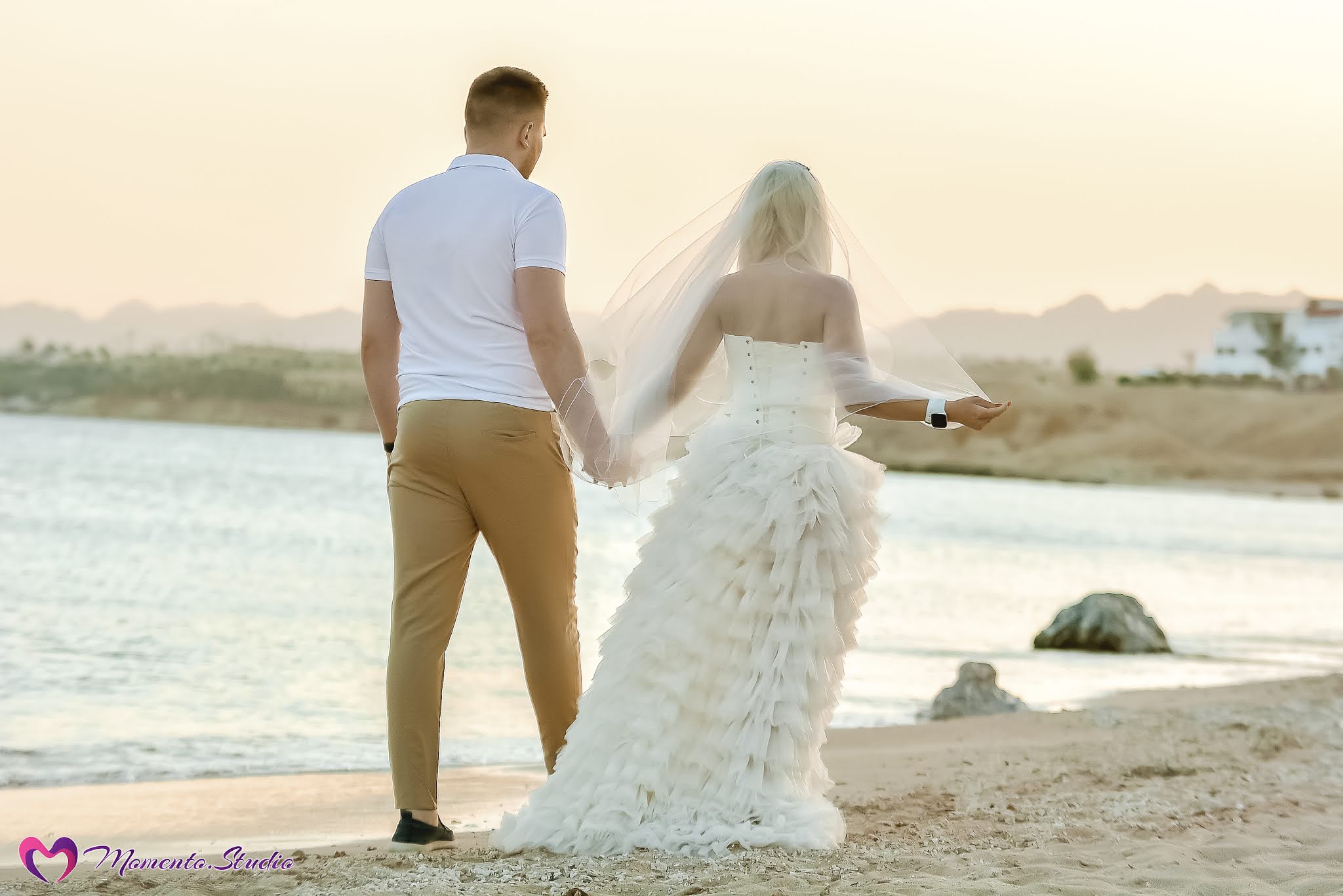 Plus size для шейха свадьбы не будет. Свадебная фотосессия Шарм Шейхе. Шарм Эль Шейх Свадебная фотосессия. Sharm el Sheikh couple Valentines.
