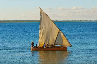 Sailing in Ilha de Moçambique (The Island of Mozambique), Mozambique photo by F H Mira
