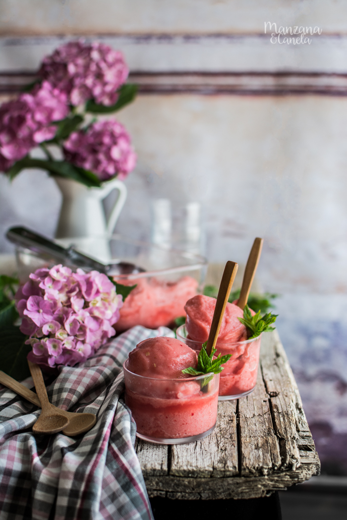 Manzana&amp;Canela: Sorbete rápido de sandía y fresa. Receta en 5 minutos.