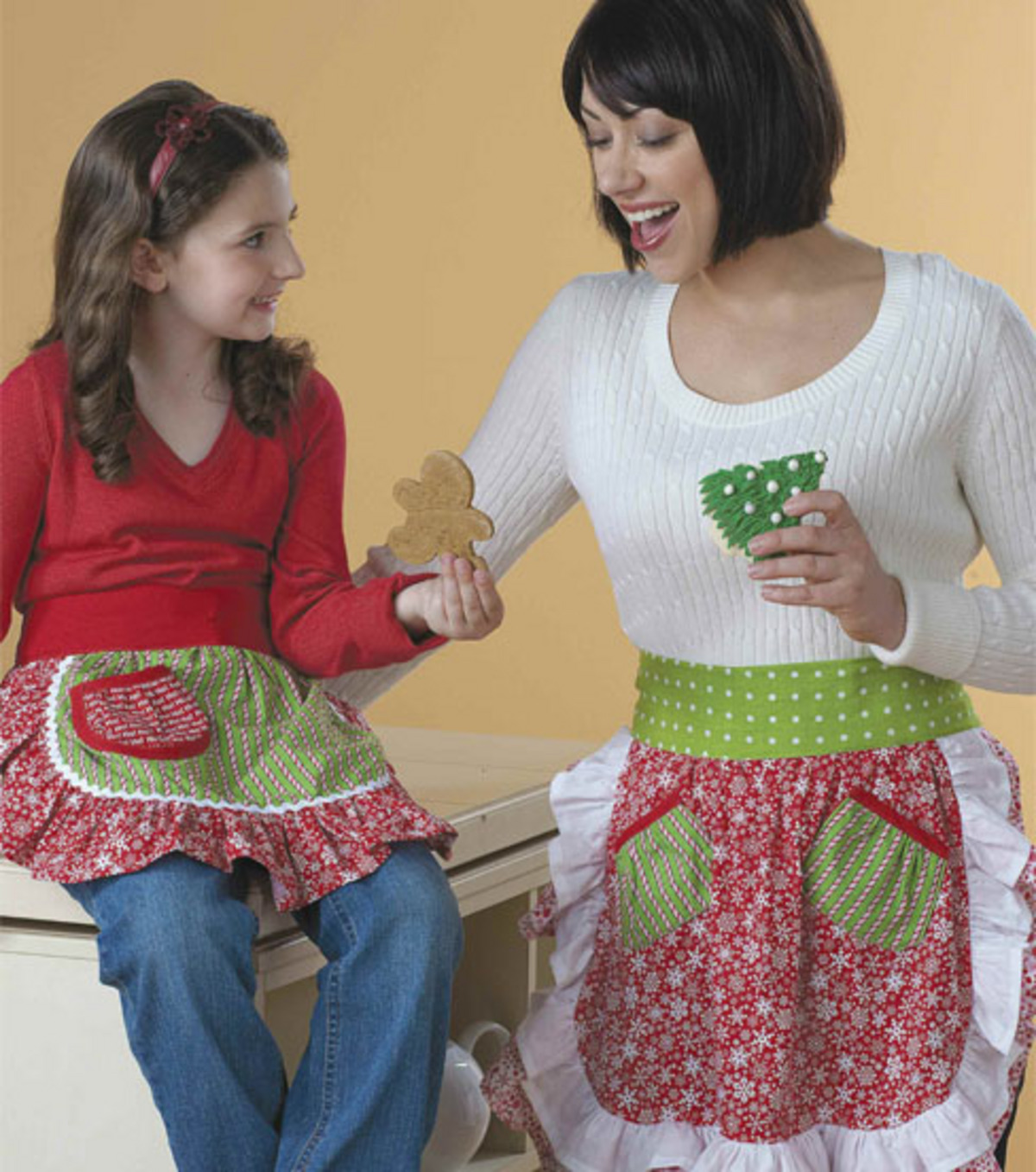Becky Cooks Lightly 20 DIY Mother Daughter Aprons