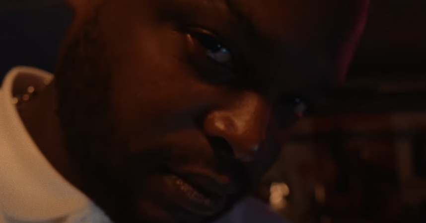 Photo de Criisto extraite du clip "Méchant" Photo de Criisto extraite du clip "Méchant"