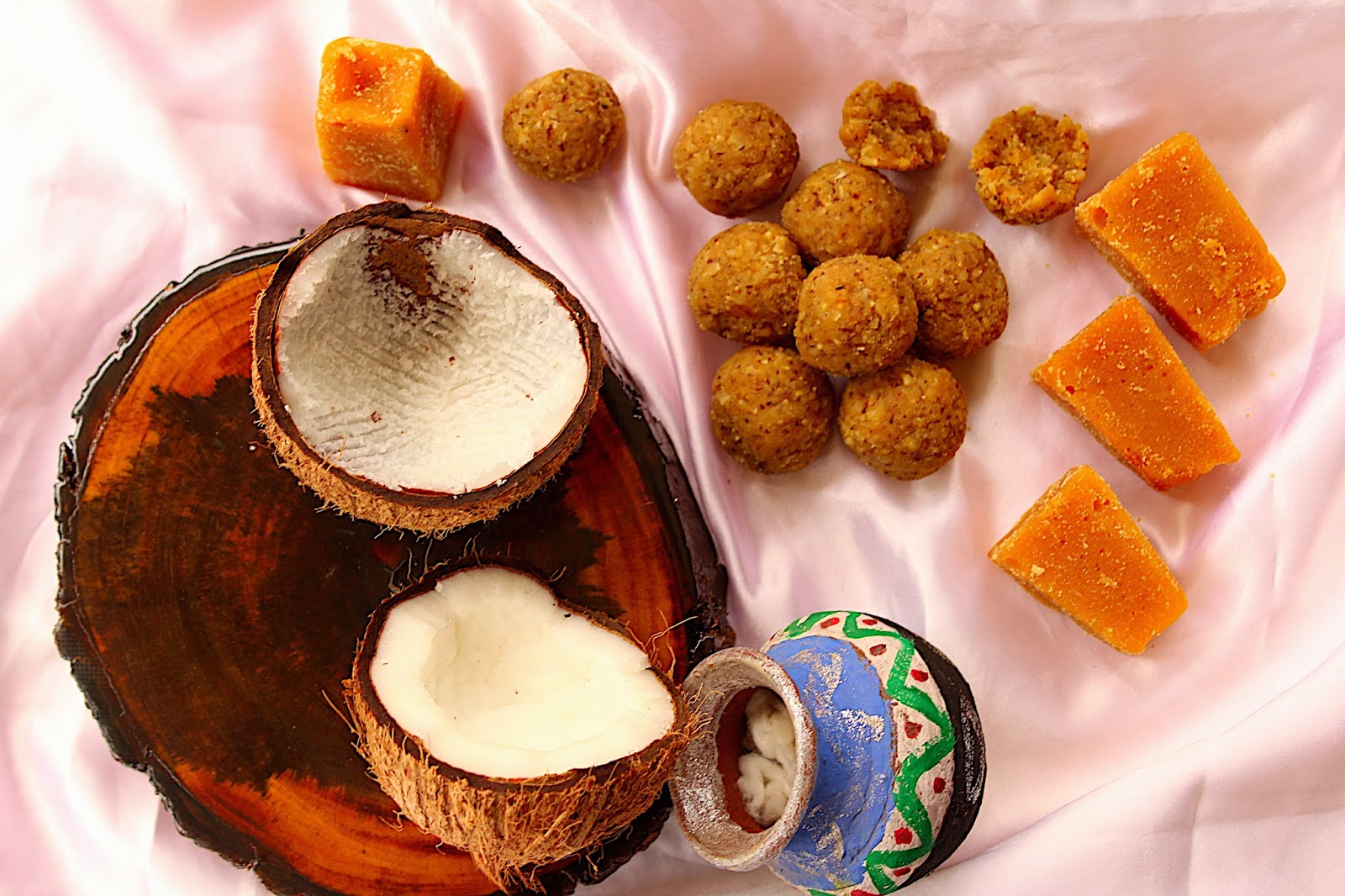 JAGGERY COCONUT LADOO