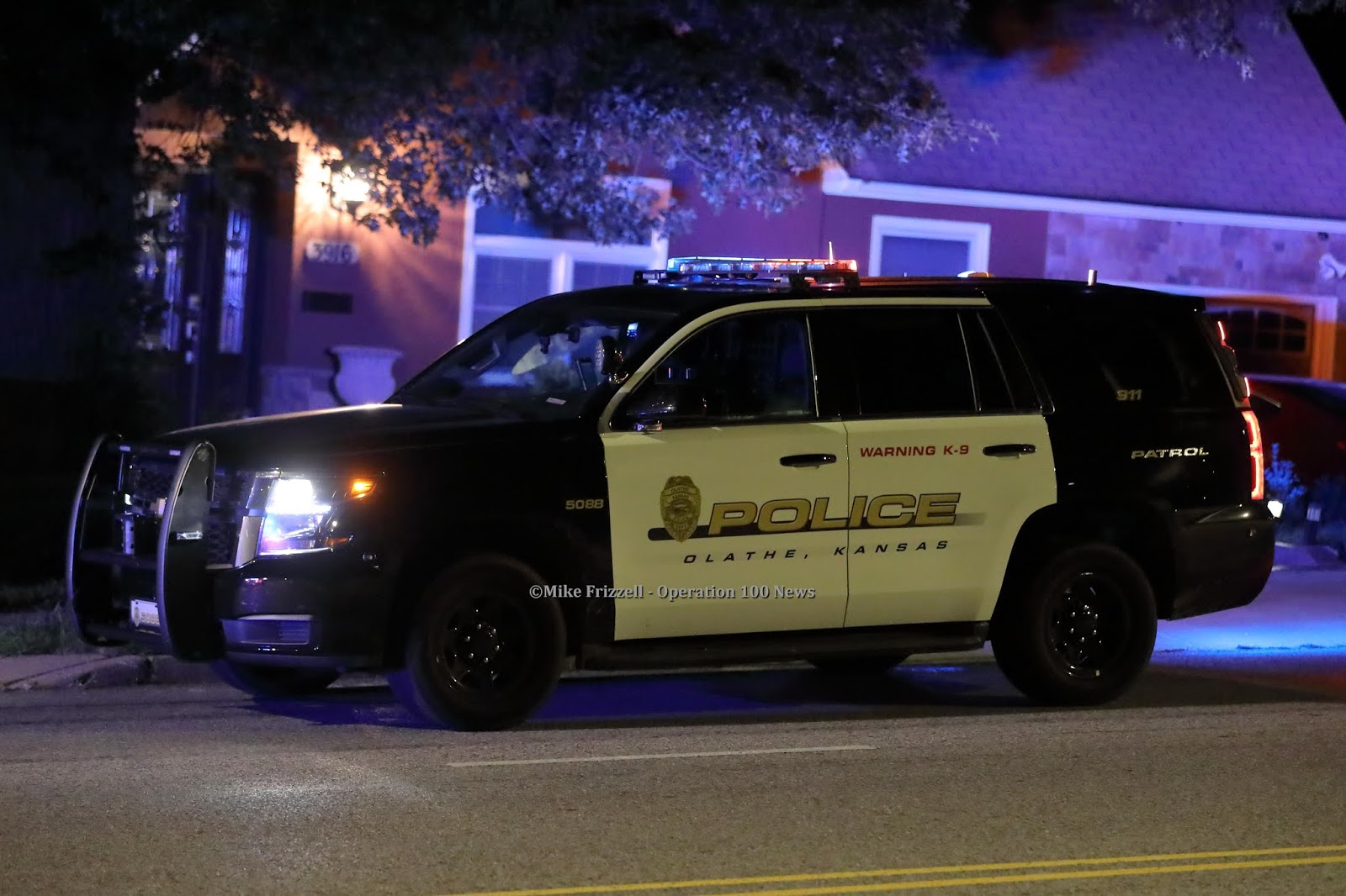 Operation100news Prairie Village officer injured during foot chase