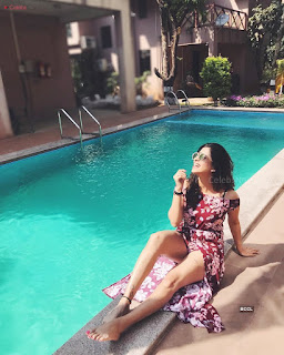 Kishwar Merchant Spicy Instagram Pics Bikini Shorts Vacation Beech side pIcs  Exclusive (16).jpeg