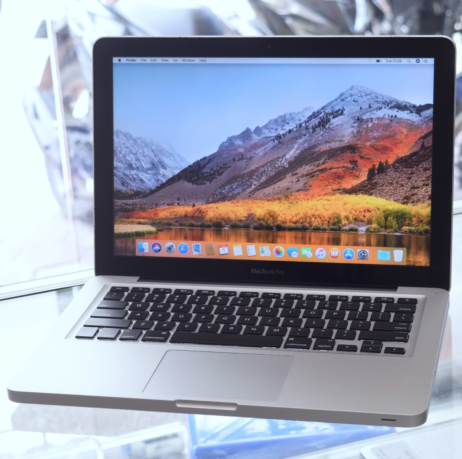 apple macbook pro ram 4gb