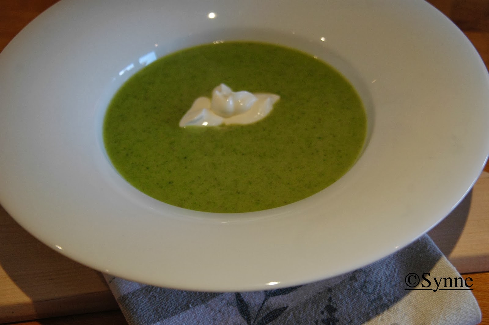 ganske enkelt: Broccoli og spinatsuppe