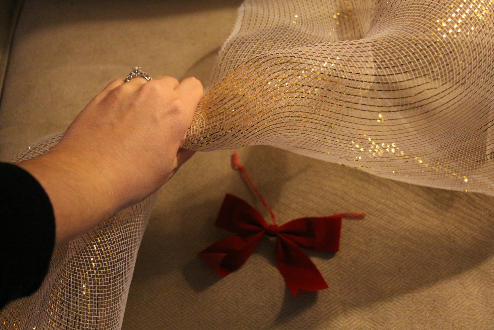 Living Life Abundantly DIY Bow Christmas Tree Garland