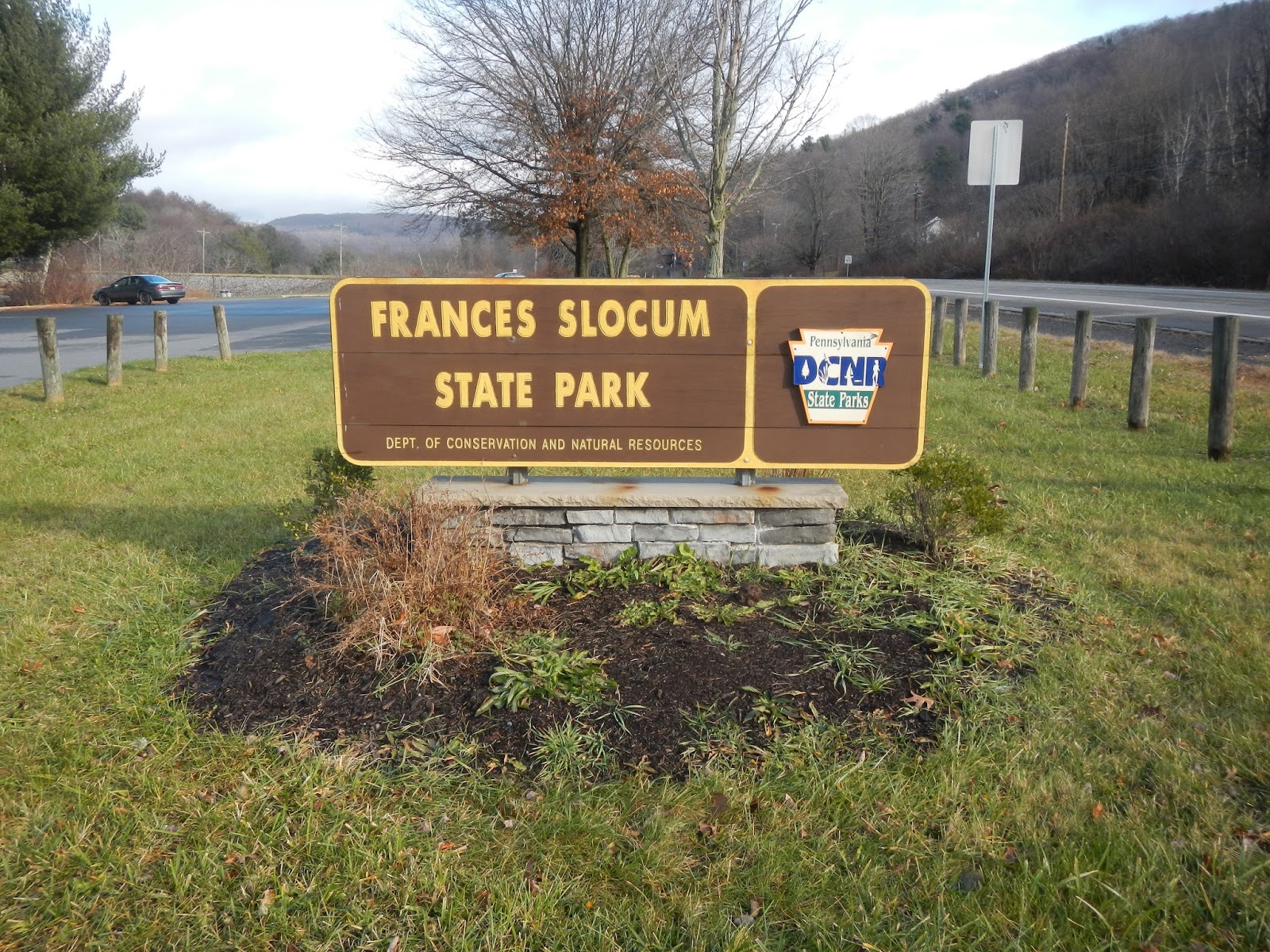 Taking Out the Trash in Eastern PA Frances Slocum State Park (7Dec2016)