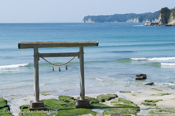 写真散歩だにゃ: 駅近の『鵜原理想郷』と海水浴場 (千葉)