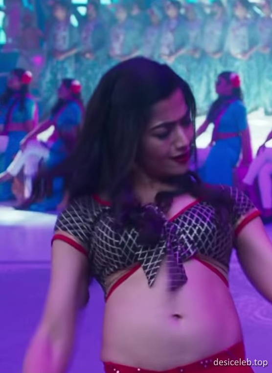 Rashmika Mandanna Half Nude, Rashmika Mandanna Mind Block Cleavage, Rashmika Mandanna boobs show, Rashmika Mandanna ass grope, naked