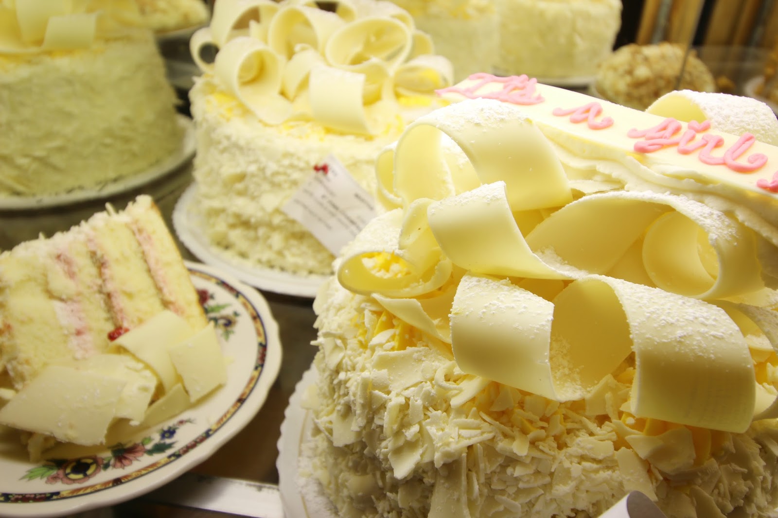 Madonna Inn Pink Champagne Cake Recipe