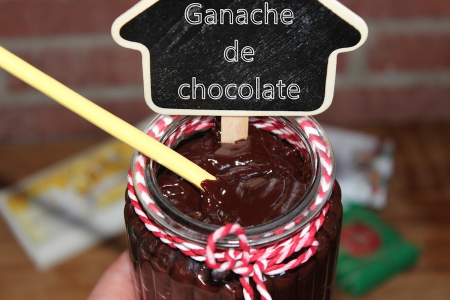 GANACHE DE CHOCOLATE PARA CUBRIR TARTAS DE FONDANT