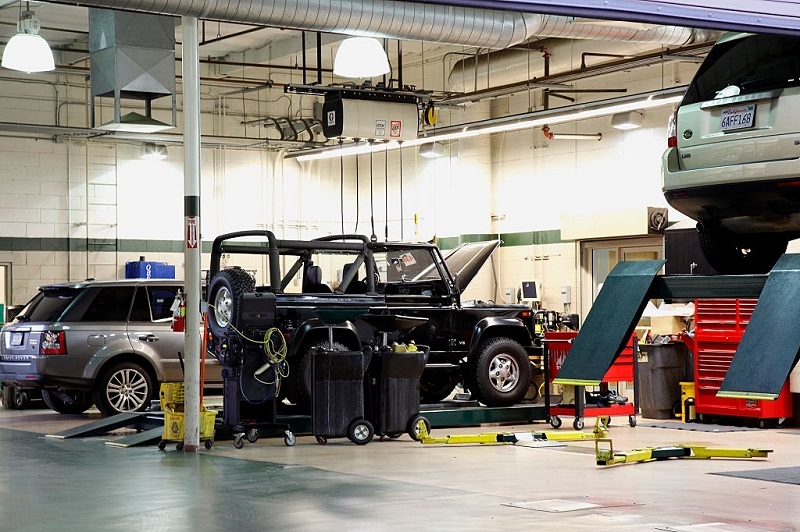 Land Rover Service and Maintenance Tips Get Advance Info