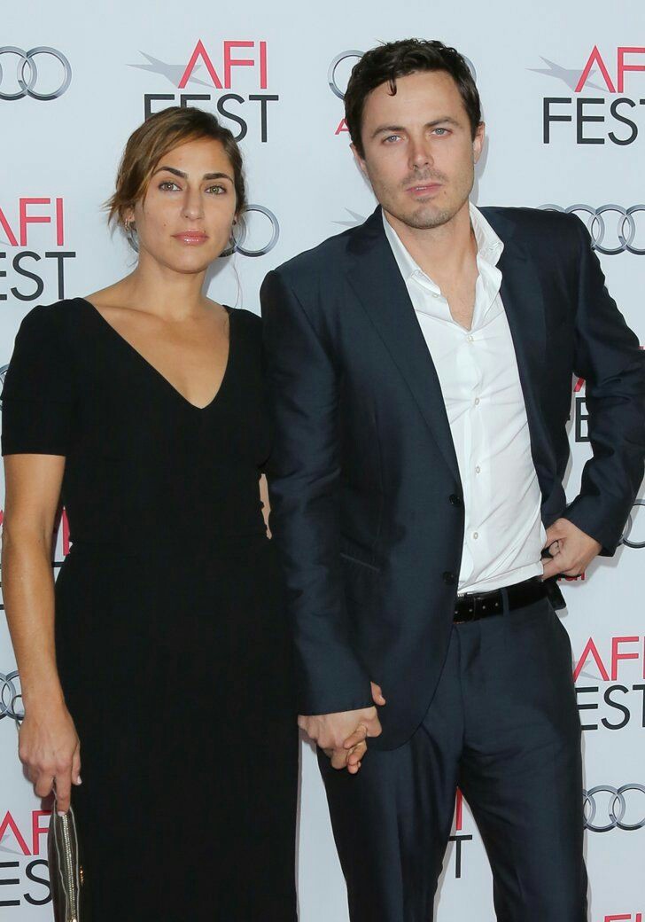 Joaquin Phoenix dan Kisah Tragis Phoenix Family Serta Kultus Children of God