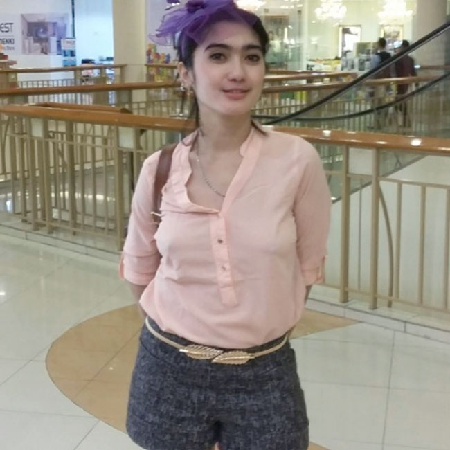 Biografi Revi Mariska Lengkap - BIO & SEJARAH UPDATE