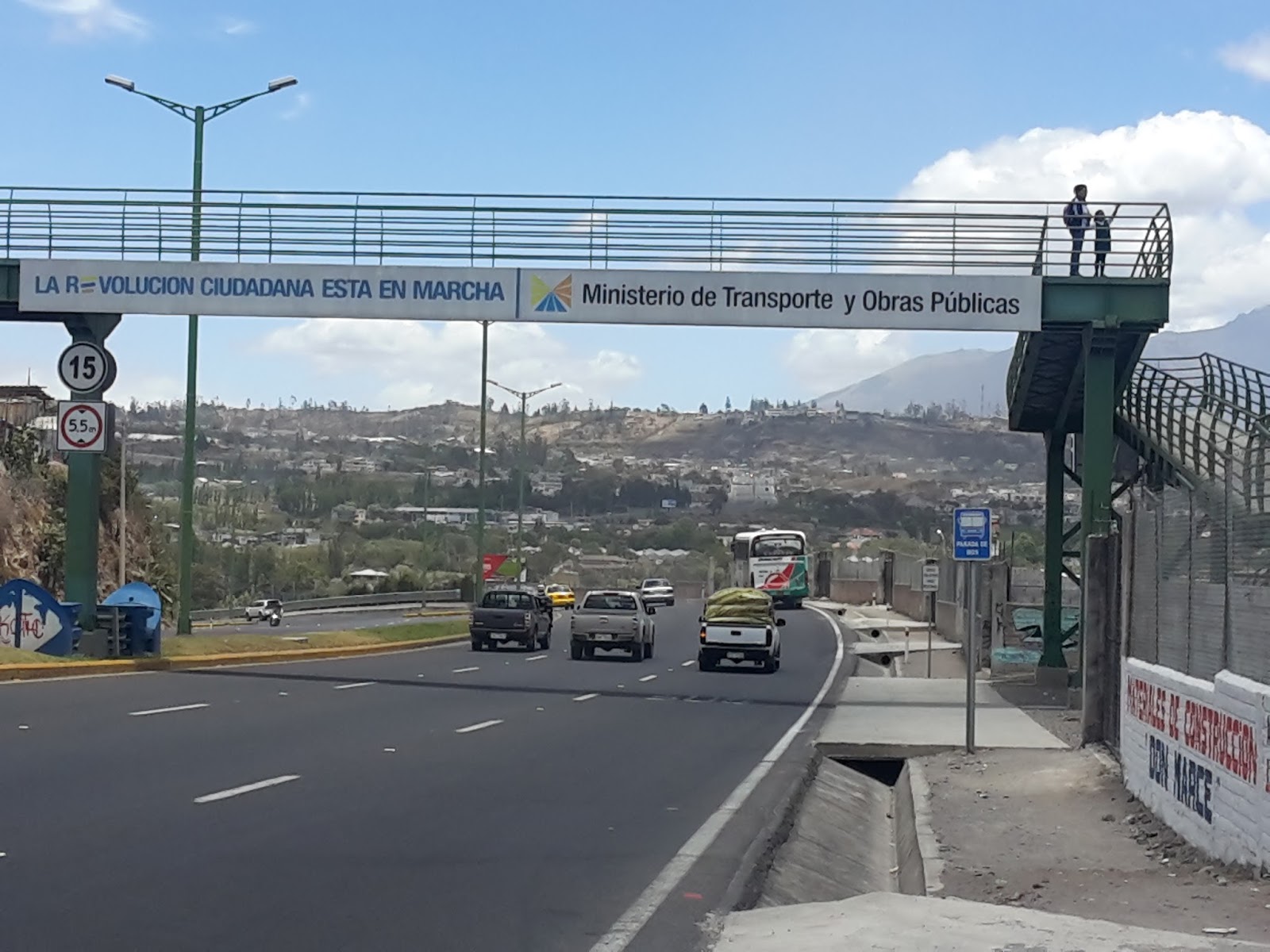 somosdelmismobarro Ruta de Los Lagos, expedita para el feriado local en Ibarra