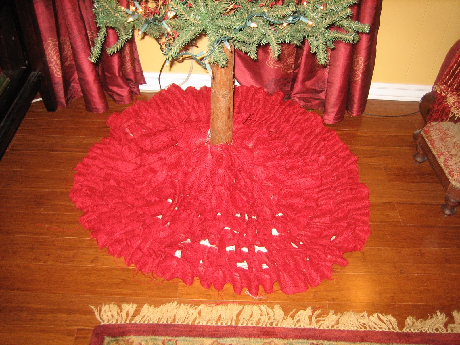 this-vintage-grove-diy-no-sew-tree-skirt