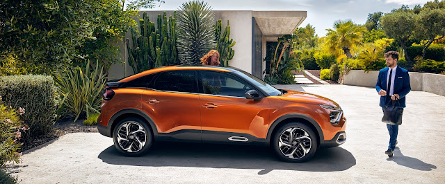 Citroen Feiert Den 70 Geburtstag Des Legendaren 2cv Liebevoll