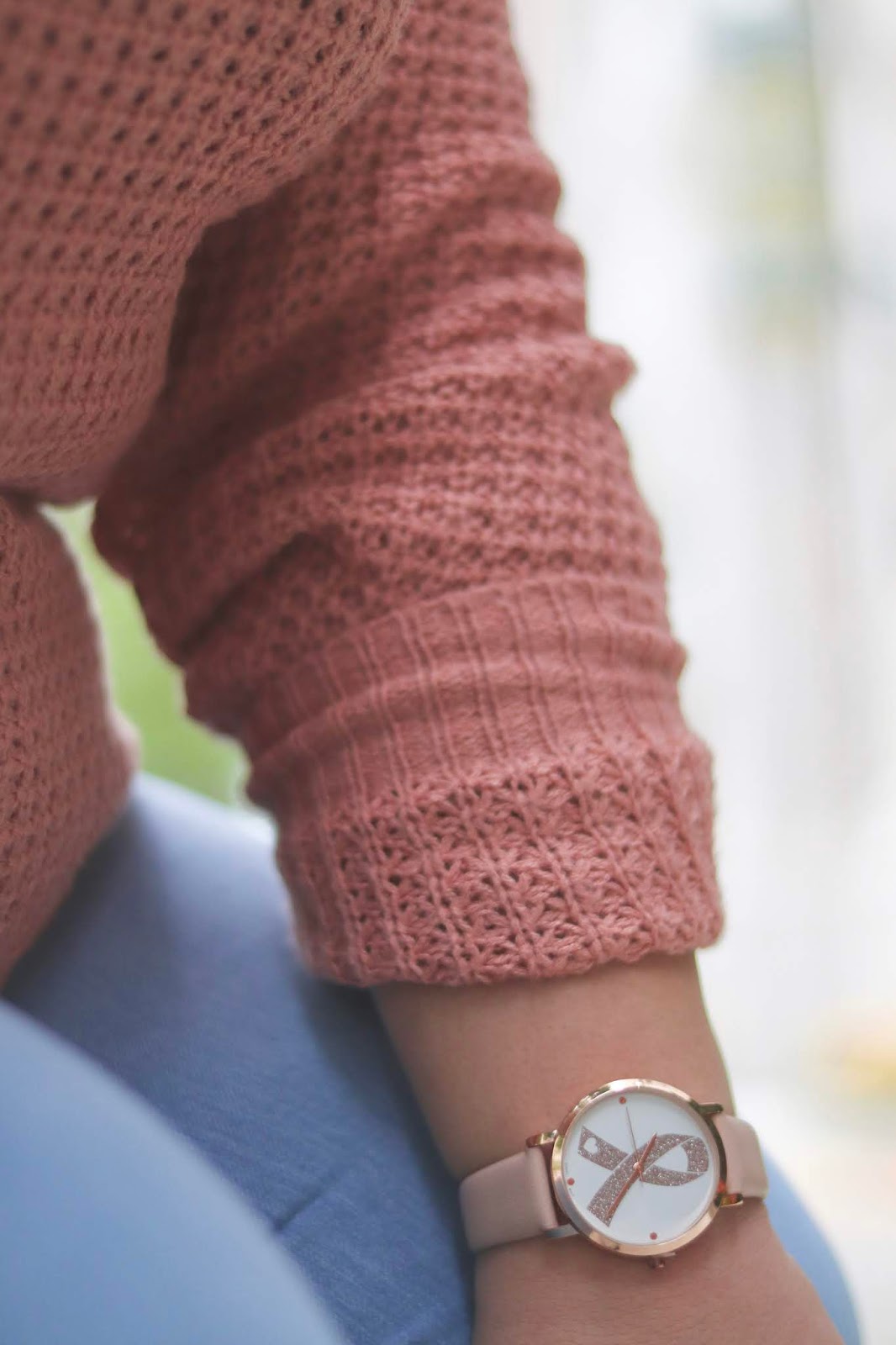 Chicago Plus Size Petite Fashion Blogger, influencer, YouTuber, and model Natalie Craig, of Natalie in the City, partners with Gordmans for Breast Cancer Awareness Month to raise money for the The Breast Cancer Research Foundation.
