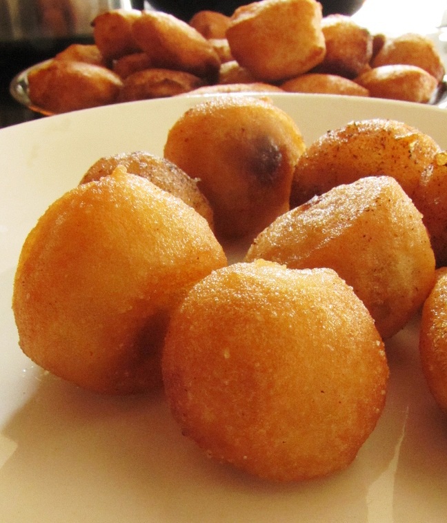 Super Yummy Recipes Andhra Special Boorelu / Sweet Lentil Balls