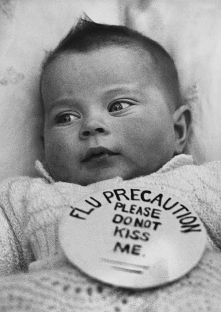 “Please Don’t Kiss Me!” – Moms Asking People Not to Kiss Their Babies
