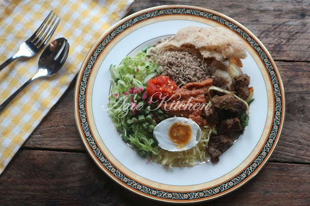 Nasi Kerabu Kelantan Yang Sedap Dan Tahan Lama 