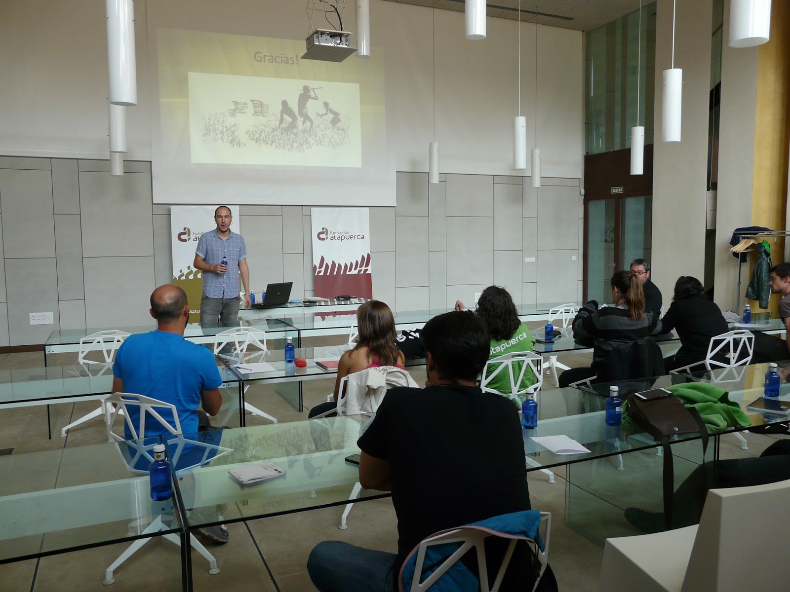 Historia y Arqueología: La Fundación Atapuerca forma a sus monitores