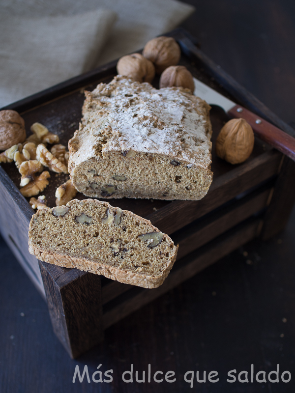 Pan de soda con centeno y nueces