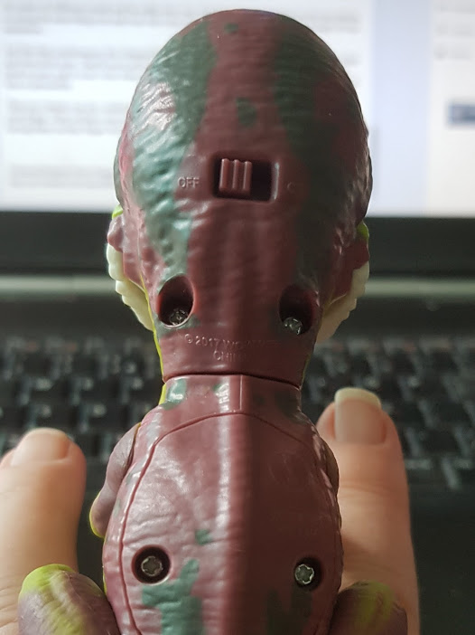 The Brick Castle: Stealth Untamed Raptor from Fingerlings: Animated ...