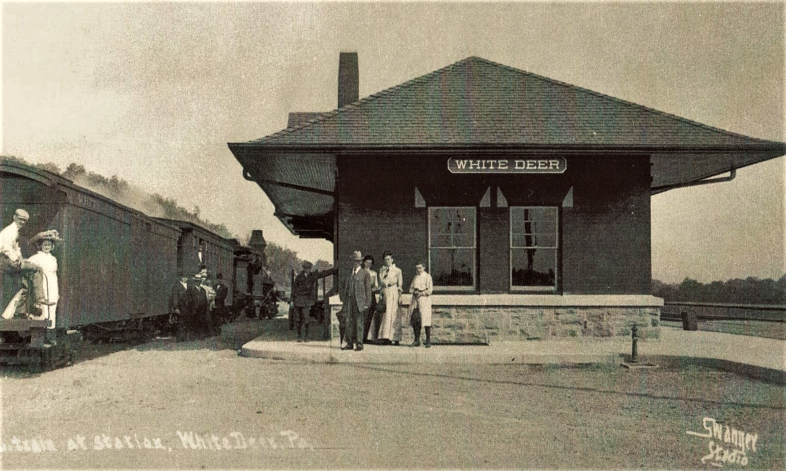Valley Girl Views The White Deer Railroad & Train Station