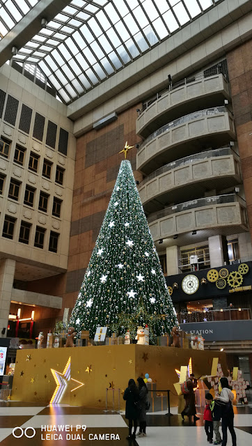 Giant Christmas Tree inside Taipei Main Station