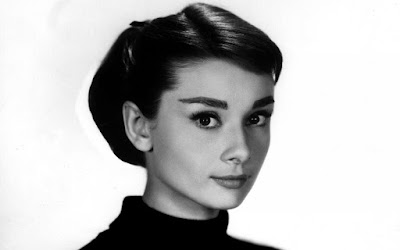 Audrey Hepburn: Σπάνια μυστικά ομορφιάς που δεν σου αποκάλυψε ποτέ κανείς 