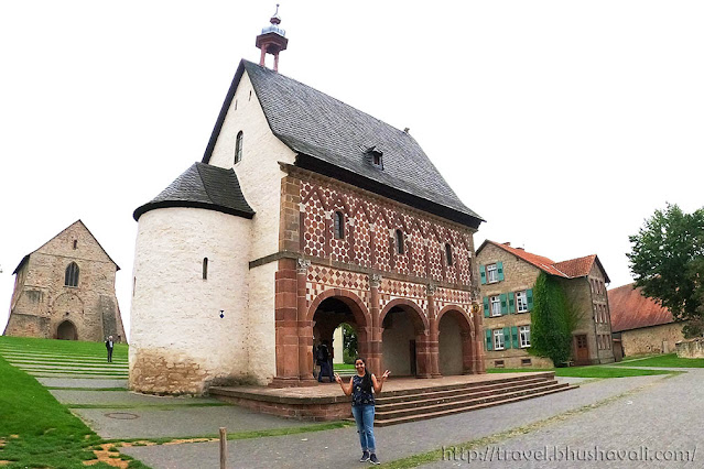 Lorsch Abbey Carolingan Era Architecture