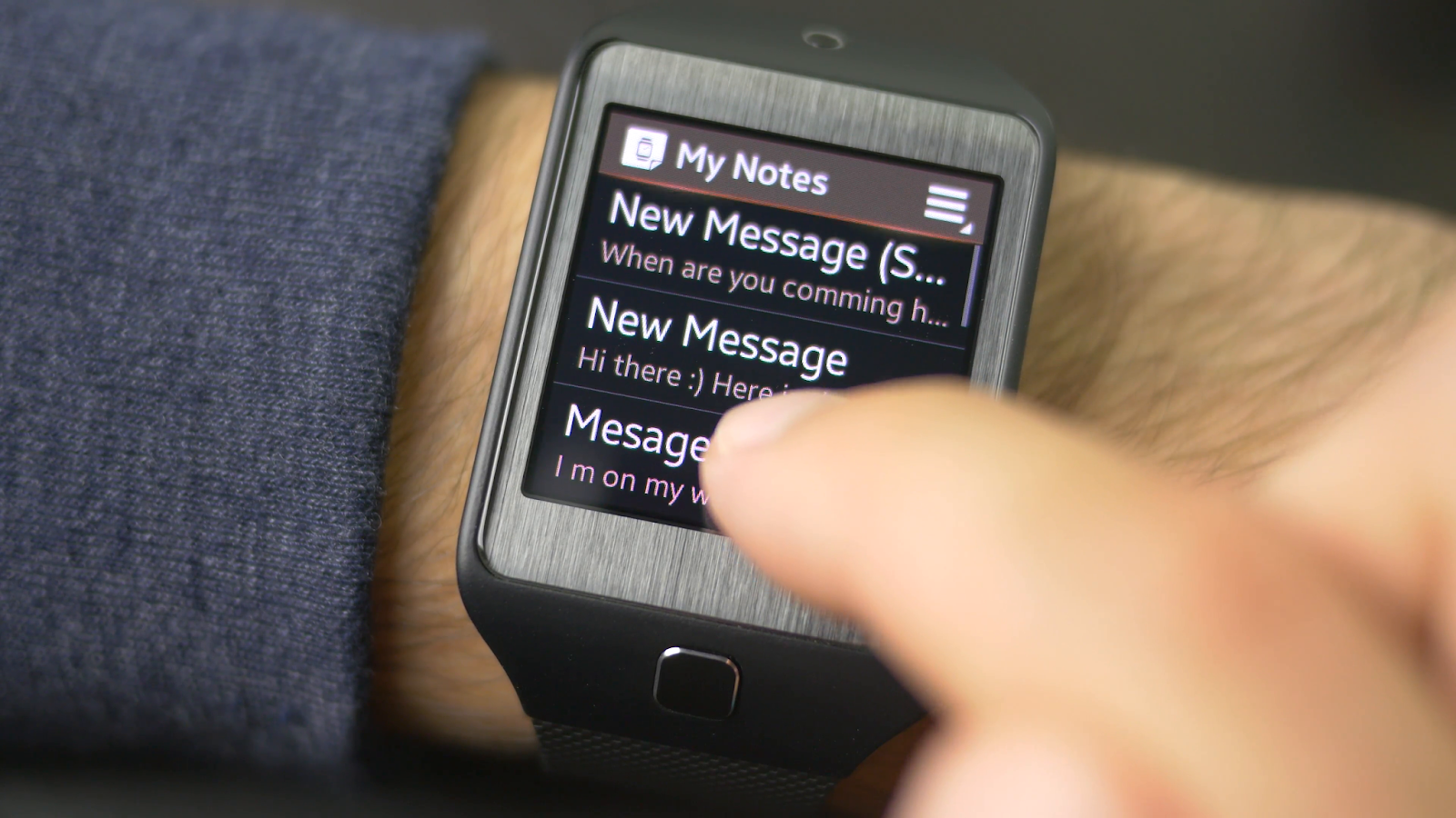 Teeth that Sparkle! 10 Reasons why you SHOULD not buy a Smart Watch