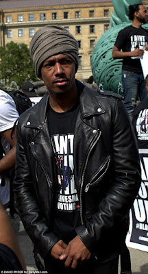 366526A500000578 0 image a 93 1468884144045 Nick Cannon leads Black Lives Matters protest outside RNC in Cleveland