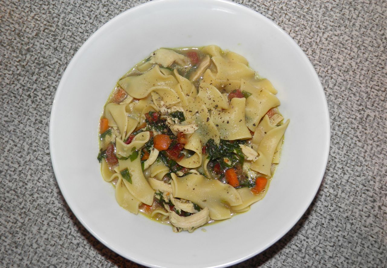 Docaitta Lifestyle: Easy Chicken Soup with Bacon and Chard