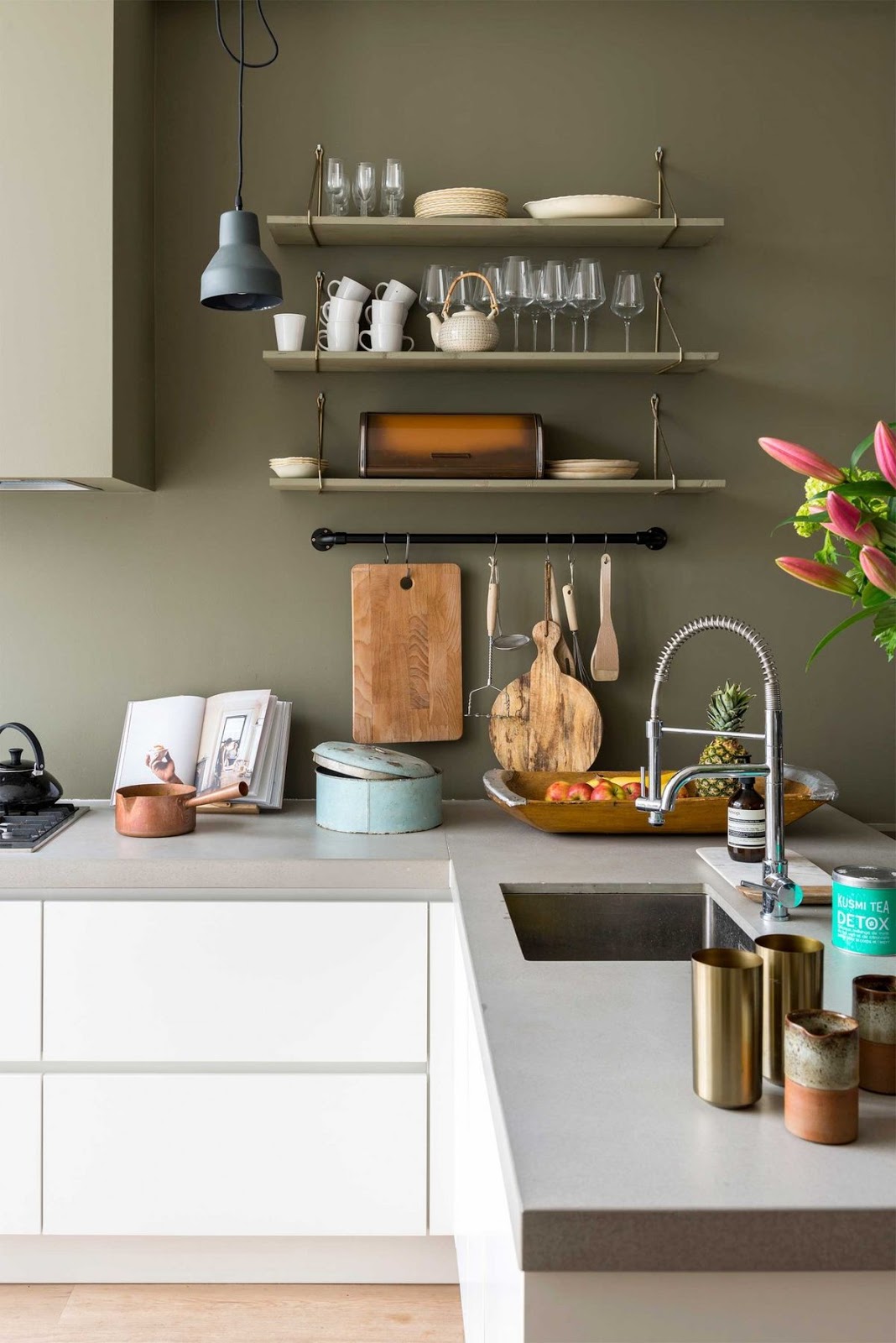 7 INSPIRATIONS FOR A KITCHEN WITH NO BACKBOARD