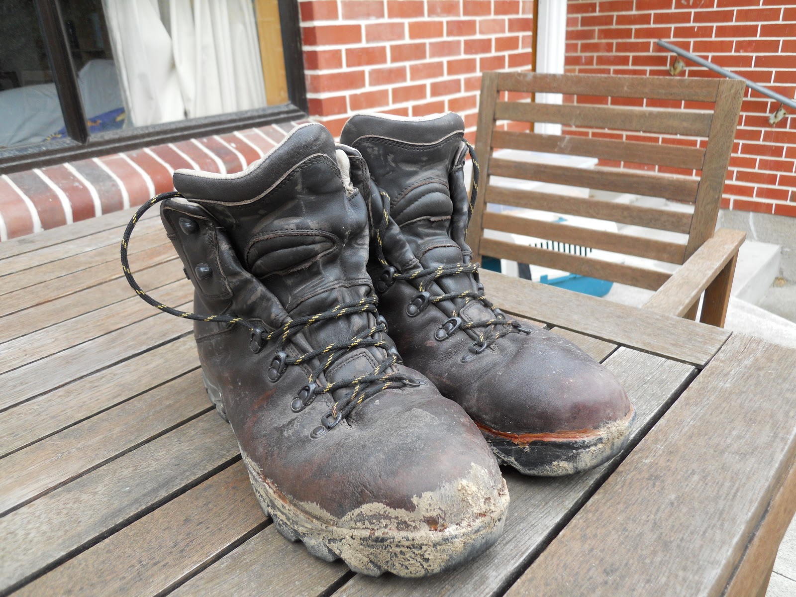Tramping in the New Zealand backcountry NZ Bush Adventures Tramping