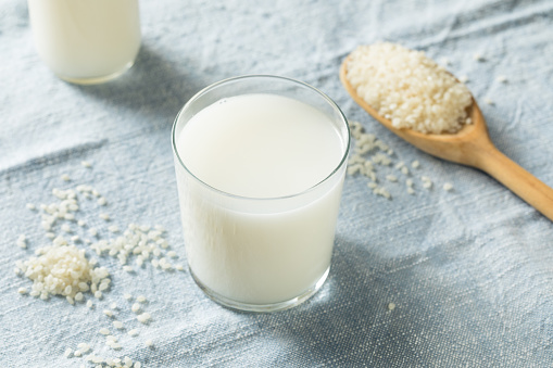 What do you know about these 8 benefits of rice milk?