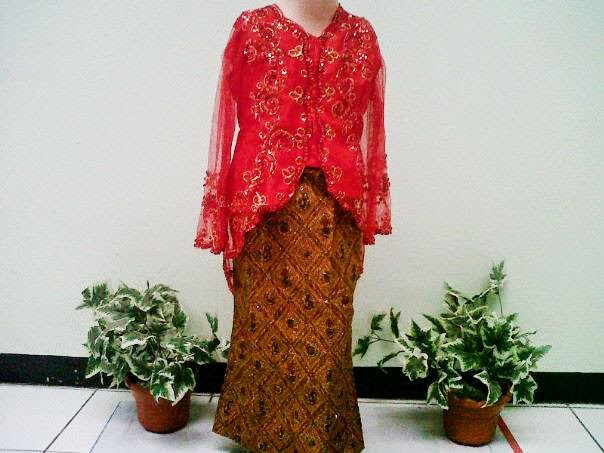 kebaya ijab simple warna merah