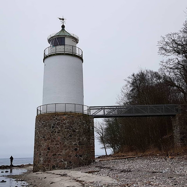 5 Ausflugsziele für Familien im Norden von Als. Der Leuchtturm Taksensand liegt nördlich von Fynshavn und ist echt sehenswert.